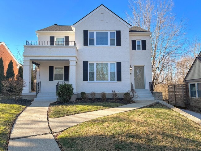 Building Photo - 27 Sunnymede Dr Unit 1