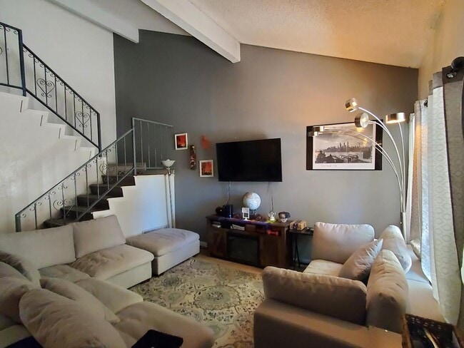 Photo - 4288 Rosemead Blvd