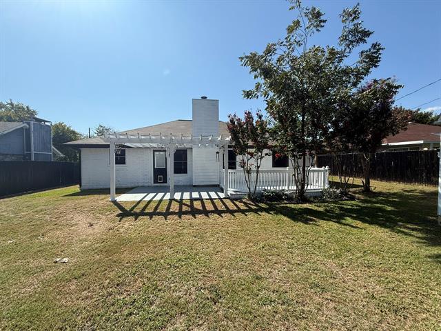 Photo - 625 Main St