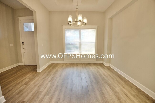 Photo - 1438 E Shores Blvd