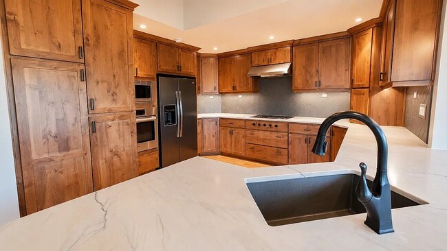 175 Palos Verdes