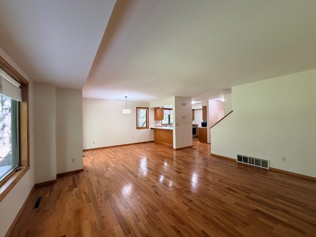 Photo - 705 S 15th Ave