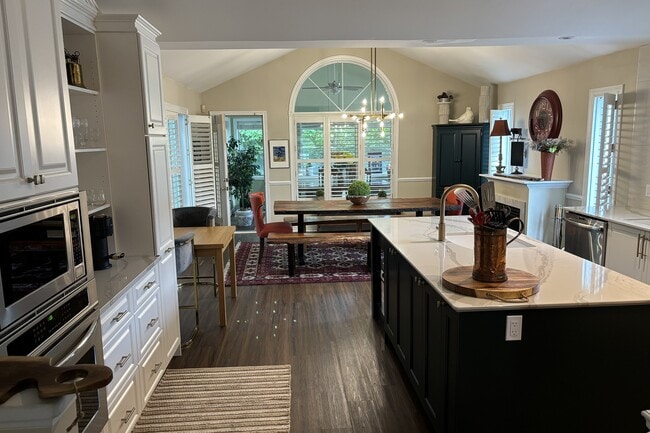 Photo - 4 Nettleton Ct