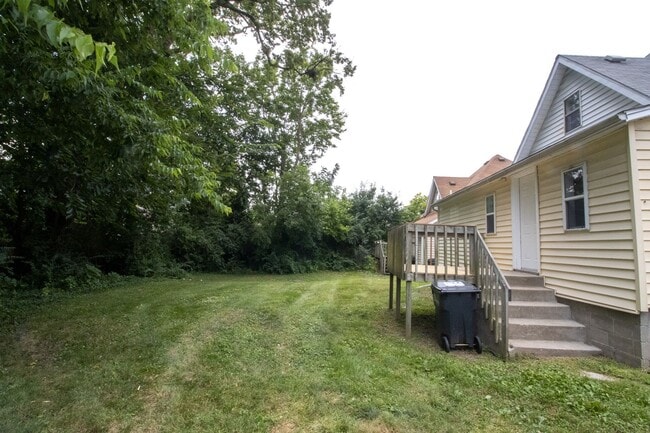 Photo - 3 Bed 2 Bath House Columbia College