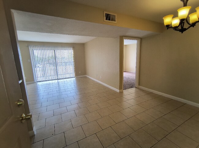 206 Plaza Verde Dr Unit CONDO 3B 2B 1150 SQFT
