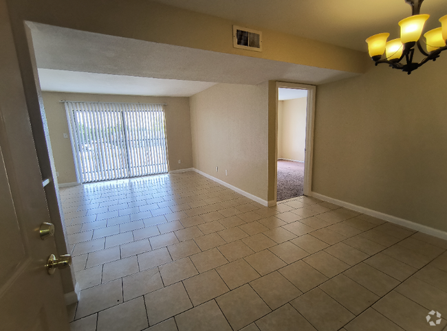 Building Photo - 206 Plaza Verde Dr Unit CONDO 3B 2B 1150 SQFT