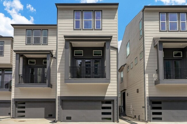 Building Photo - For Lease | 3 Bed, 3.5 Bath | 2,139 Sq Ft | Timber Heights Village |