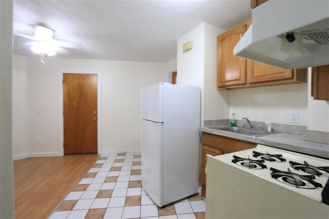 Photo - 7 Holland St Apartments Unit 4