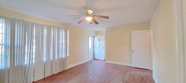 Photo - 806 S Best St