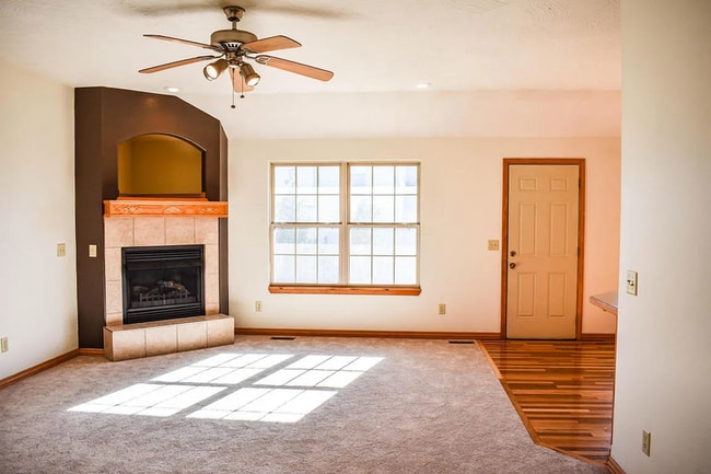 Photo - 505 Falcon Heights