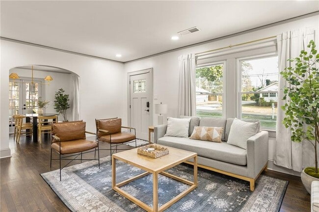 Photo - 3455 Rainey Ave