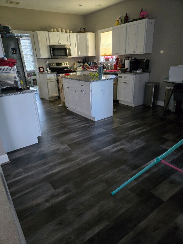 Photo - 1925 Brady Ave