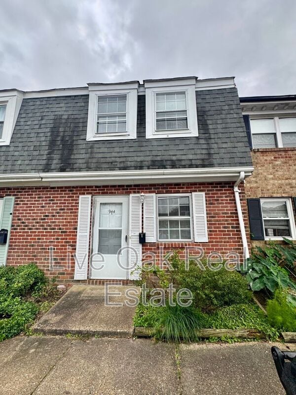 Photo - 944 Maryland Ave