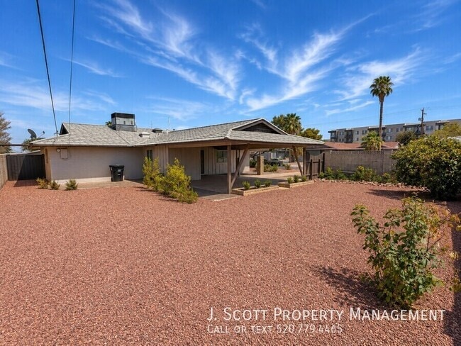 Photo - 6522 E Palm Ln