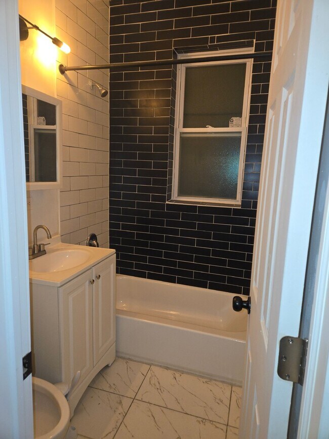 Photo - 6229 S Bishop St Unit 1