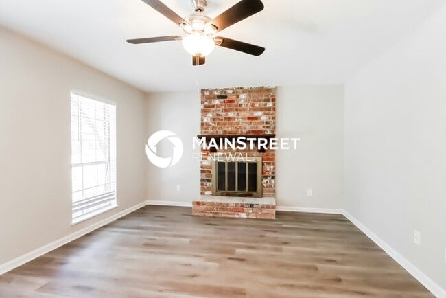Photo - 4 Bedroom Pet-Friendly Home in Humble, TX ...