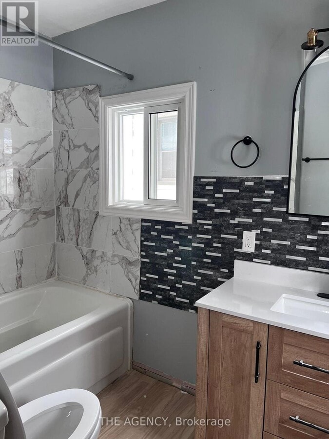 Photo - 342 Dalhousie St