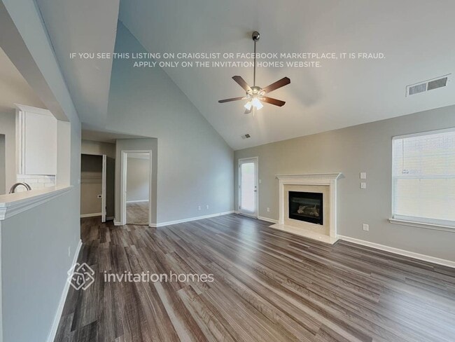 Photo - 10736 Glenluce Ave