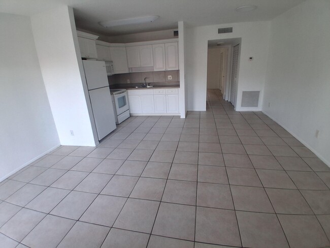 Photo - 6289 Lear Dr Unidad 105