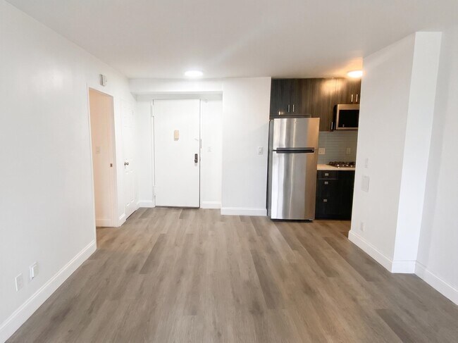 Photo - 10 Huron Ave Unit 10B