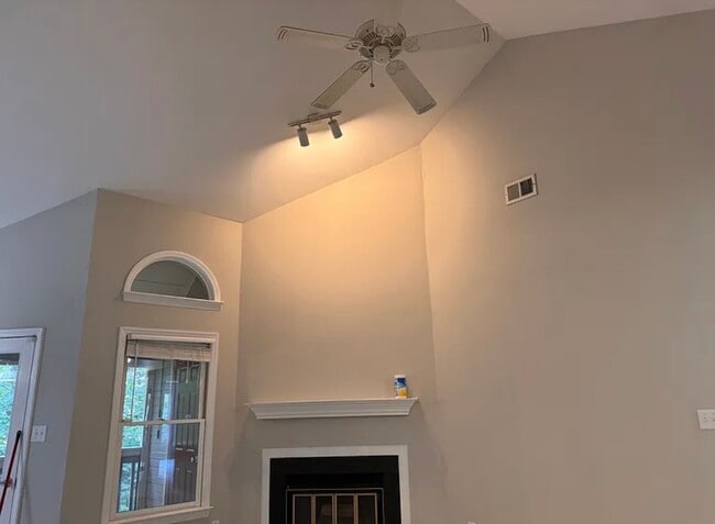 Photo - 109 Killam Ct
