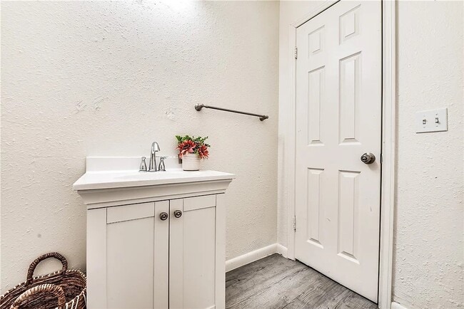 Photo - 1206 N Markwell Ave