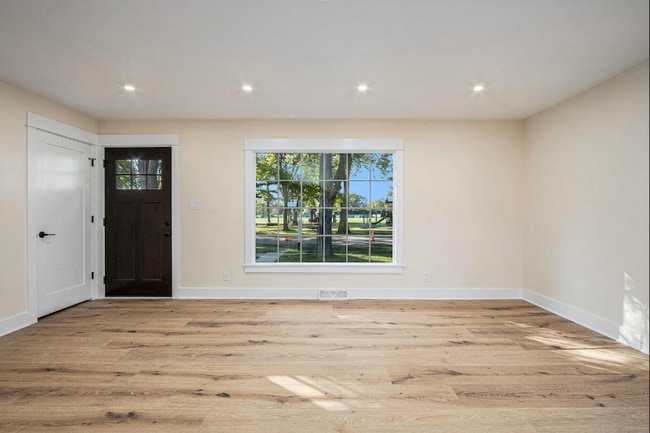 Photo - 506 W Morgan Ave