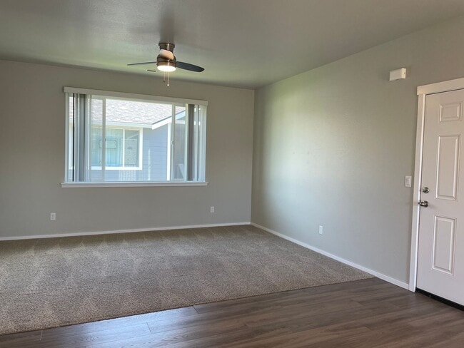 Photo - Newer-Very Nice 2 Bedroom 1 Bath Upstairs Apartment****HALF OFF FIRST FULL MONTHS RENT******Pet F...