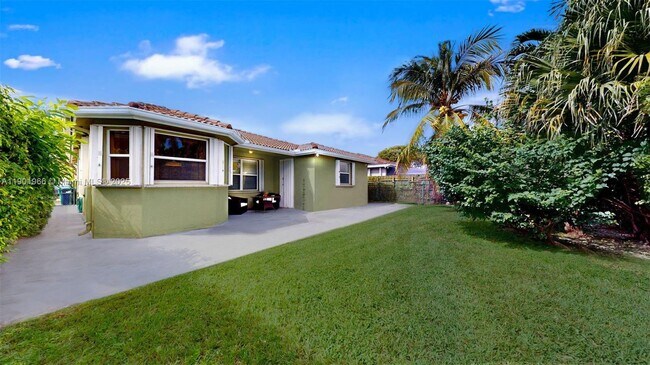 Photo - 12567 SW 121st Ave