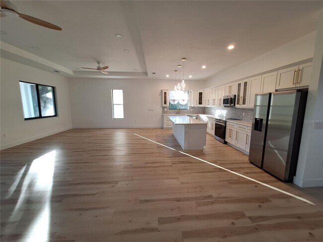 Photo - 289 Albatross Rd