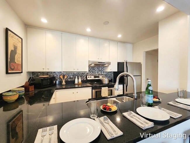 Photo - Top floor large 2 bed 2 bath open views at Woodlake Unit 405