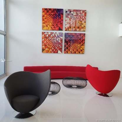 Photo - 5701 Collins Ave