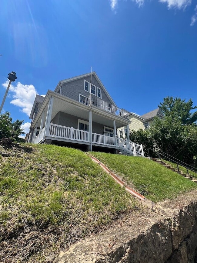 Photo - 1525 Fairview Pl Unit 2