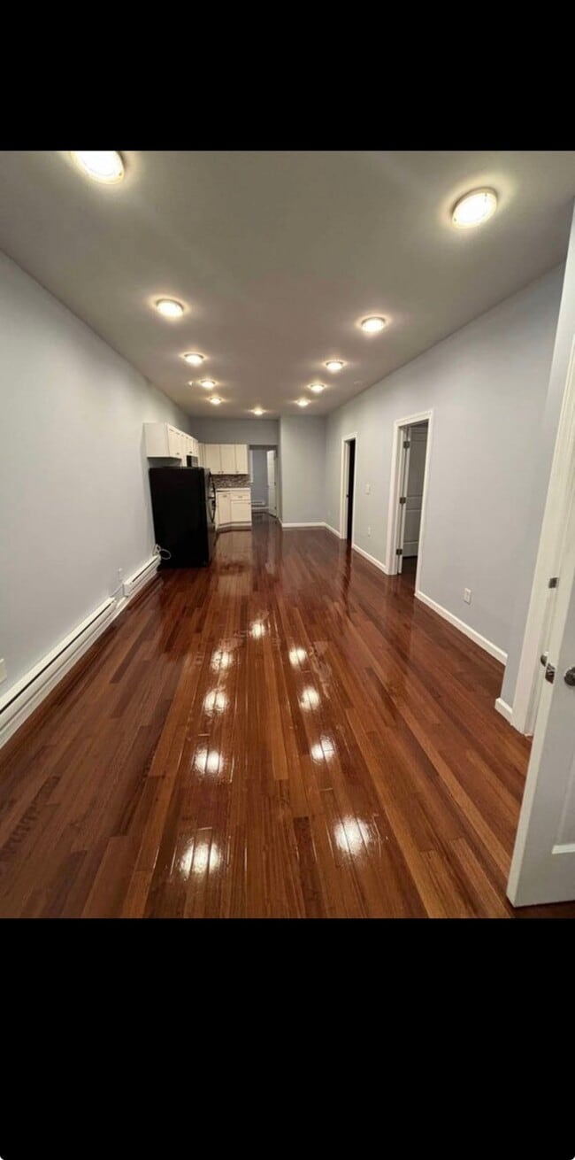 Photo - 36 E 16th St Unidad 2