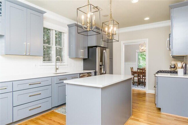 Photo - 80 Jesse Hill Jr Dr SE