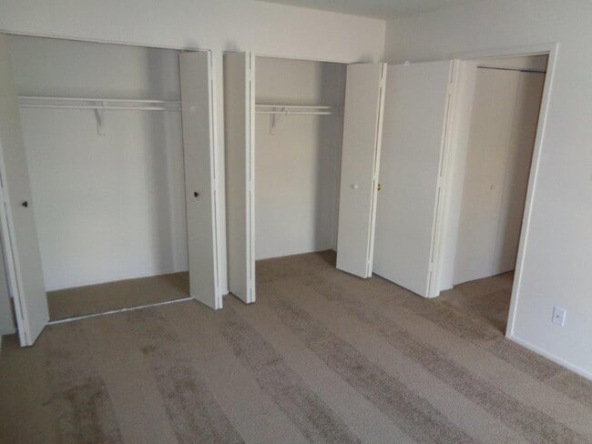 Photo - Belle Courts