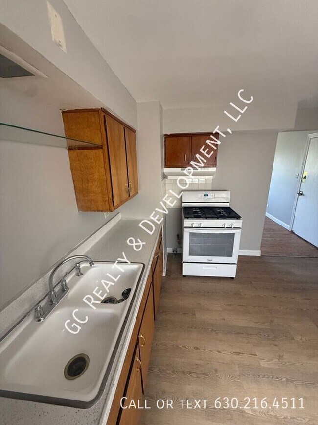 Photo - 18429 Torrence Ave Unit 5