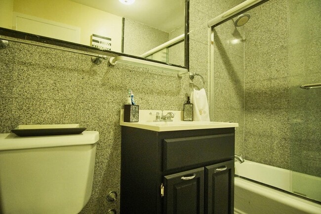 Photo - 6301 N Sheridan Rd Unit 23N