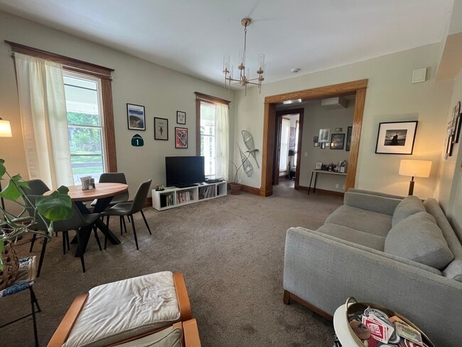 Photo - 2521 Kingman Blvd Unit 1