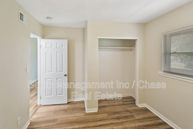 Photo - 1021 Tollview Ave