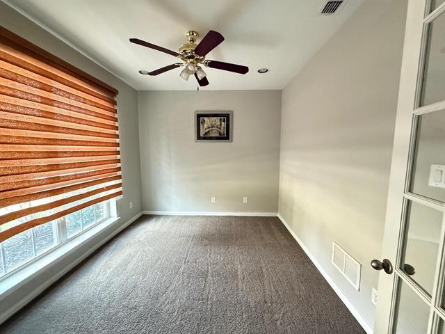 Photo - 5613 Alpenrose Ave