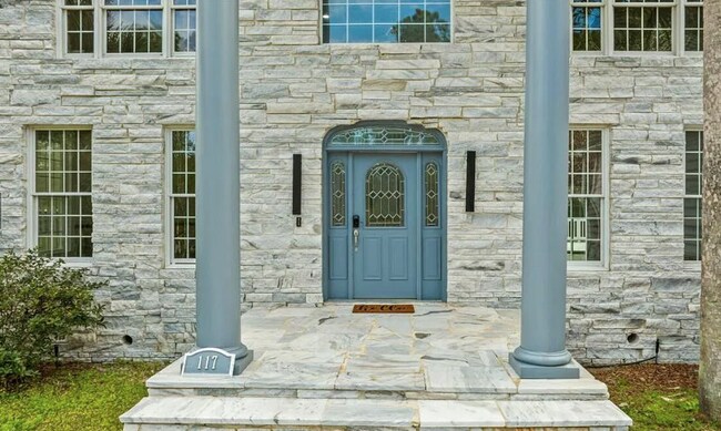 Photo - 117 Santa Barbara Ave