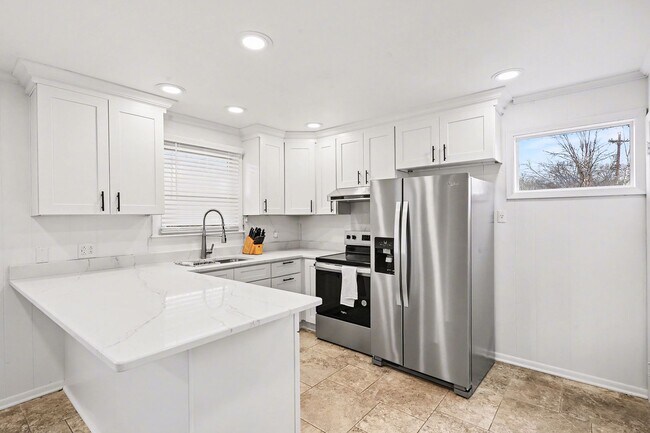 Photo - 3 Bedroom, 2 Bath, 2-car garage-