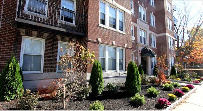 Building Photo - 127 Washington St Unit 3