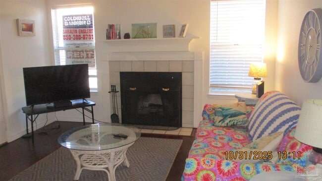 Photo - 501 E Burgess Rd