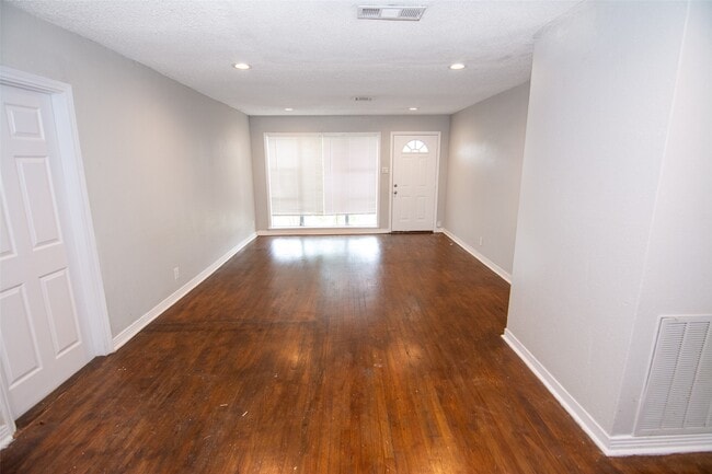 Photo - 12402 Industrial Rd