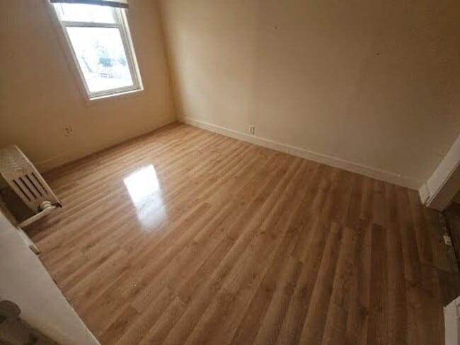 Photo - 1143 S 25th St Unidad Upper Front #4