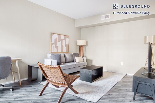 Photo - 2101 Champlain St NW Unidad FL4-ID386