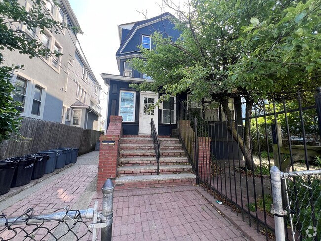 Building Photo - 1-88 Beach 115th St Rental