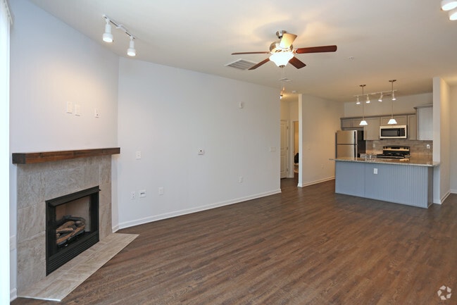 2BR,2.5BA-Pecan - The Lofts at New Garden